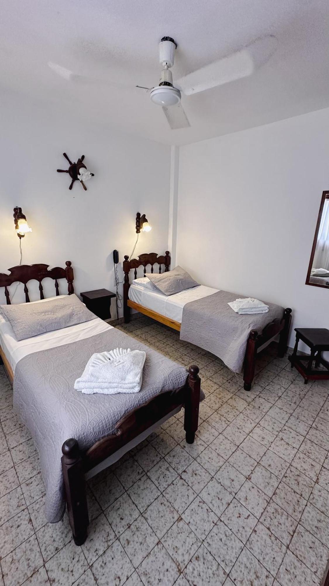 Hotel Garay サンベルナルド エクステリア 写真