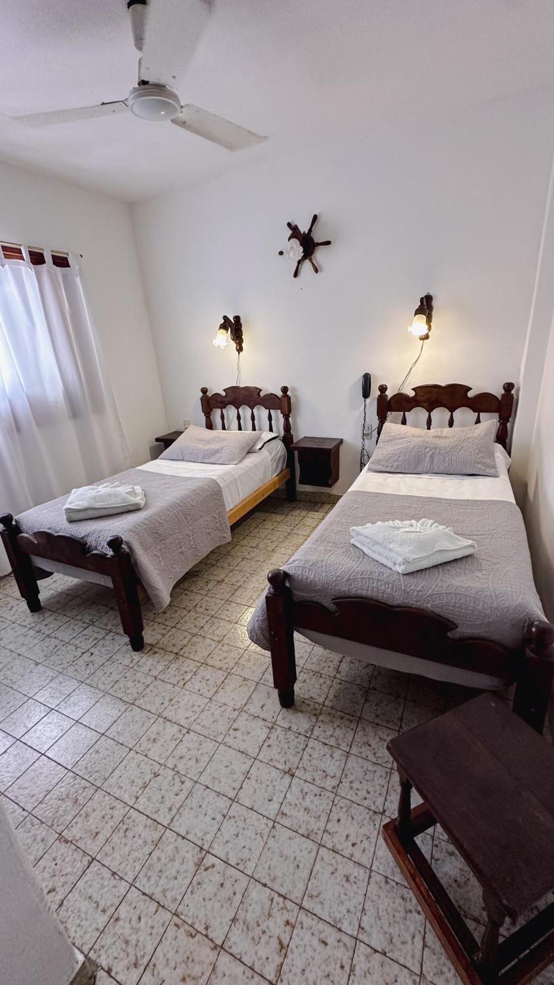 Hotel Garay サンベルナルド エクステリア 写真